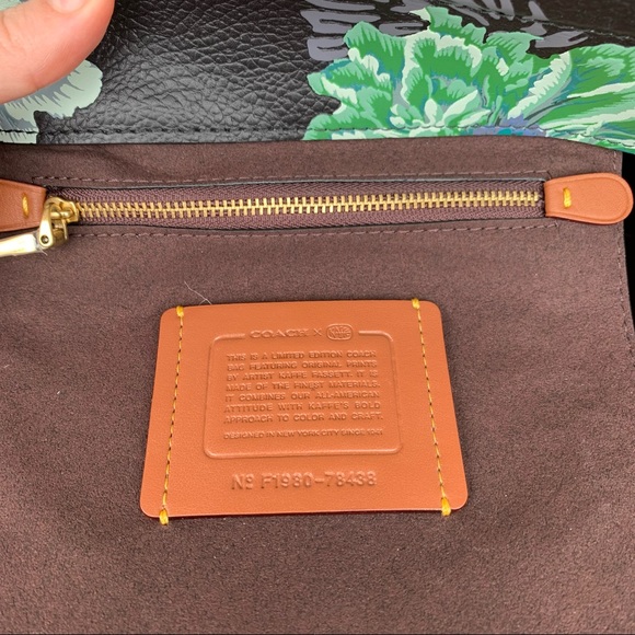 *SOLD* EUC Coach Kaffe Fassett Troupe Bag in Green and Black print - Picture 11 of 12